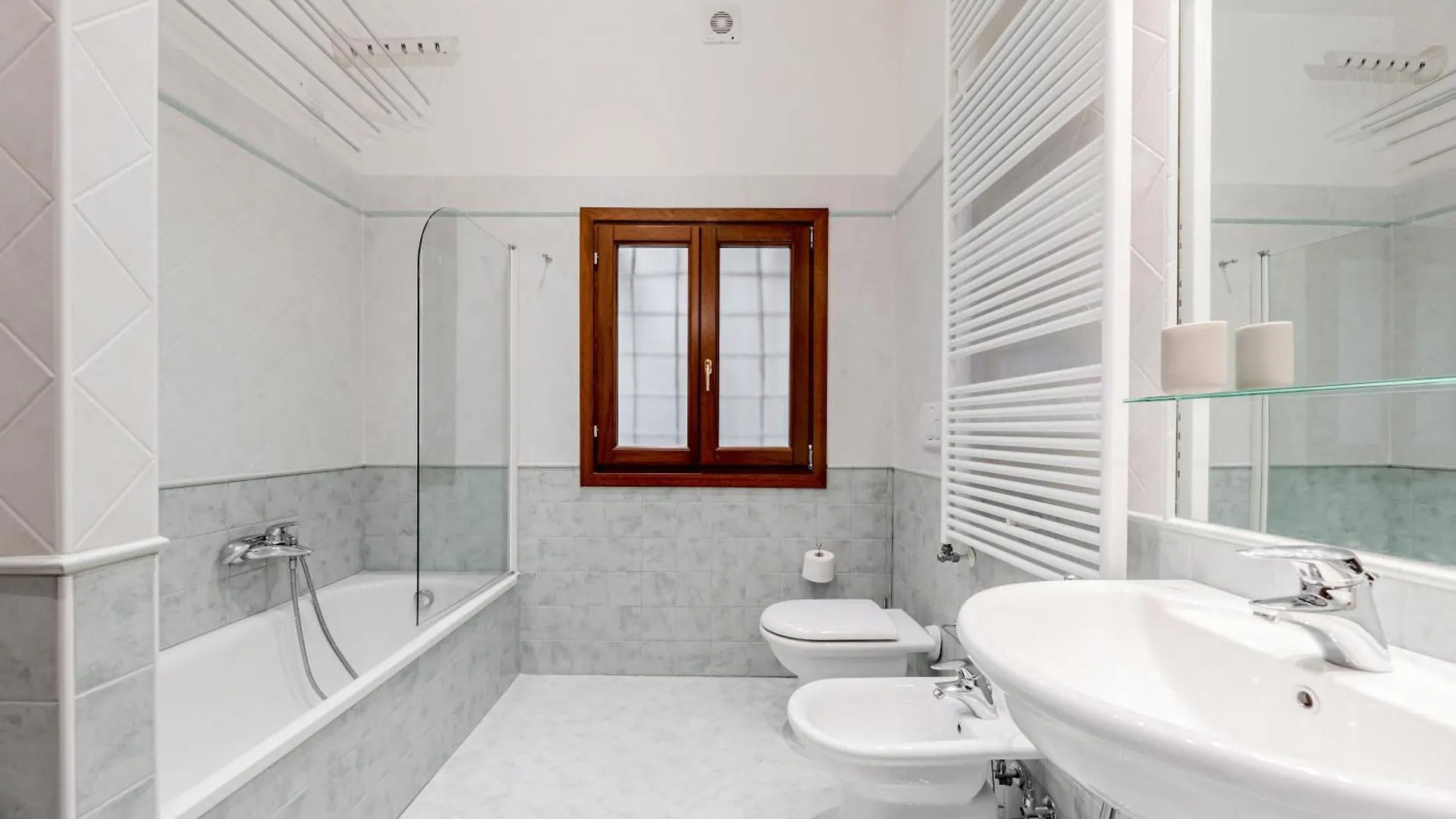 Elegant Apartment 7 Minutes From Piazza San Marco! Venedig
