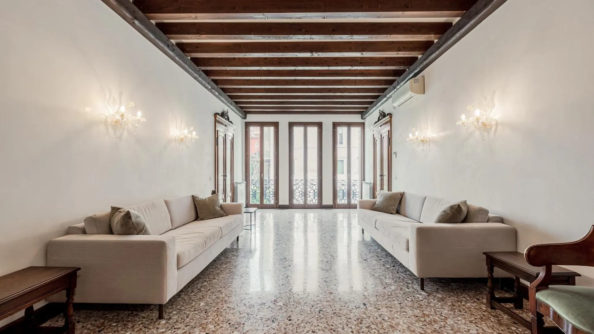 Elegant Apartment 7 Minutes From Piazza San Marco! Venedig